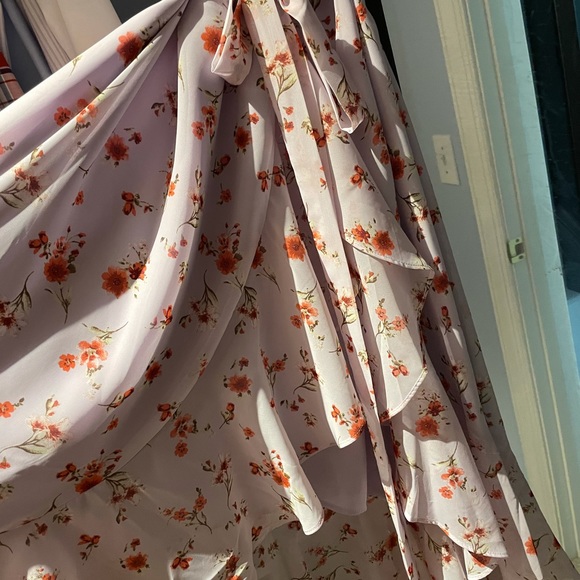 NWT Lulus floral dress - Picture 2 of 8